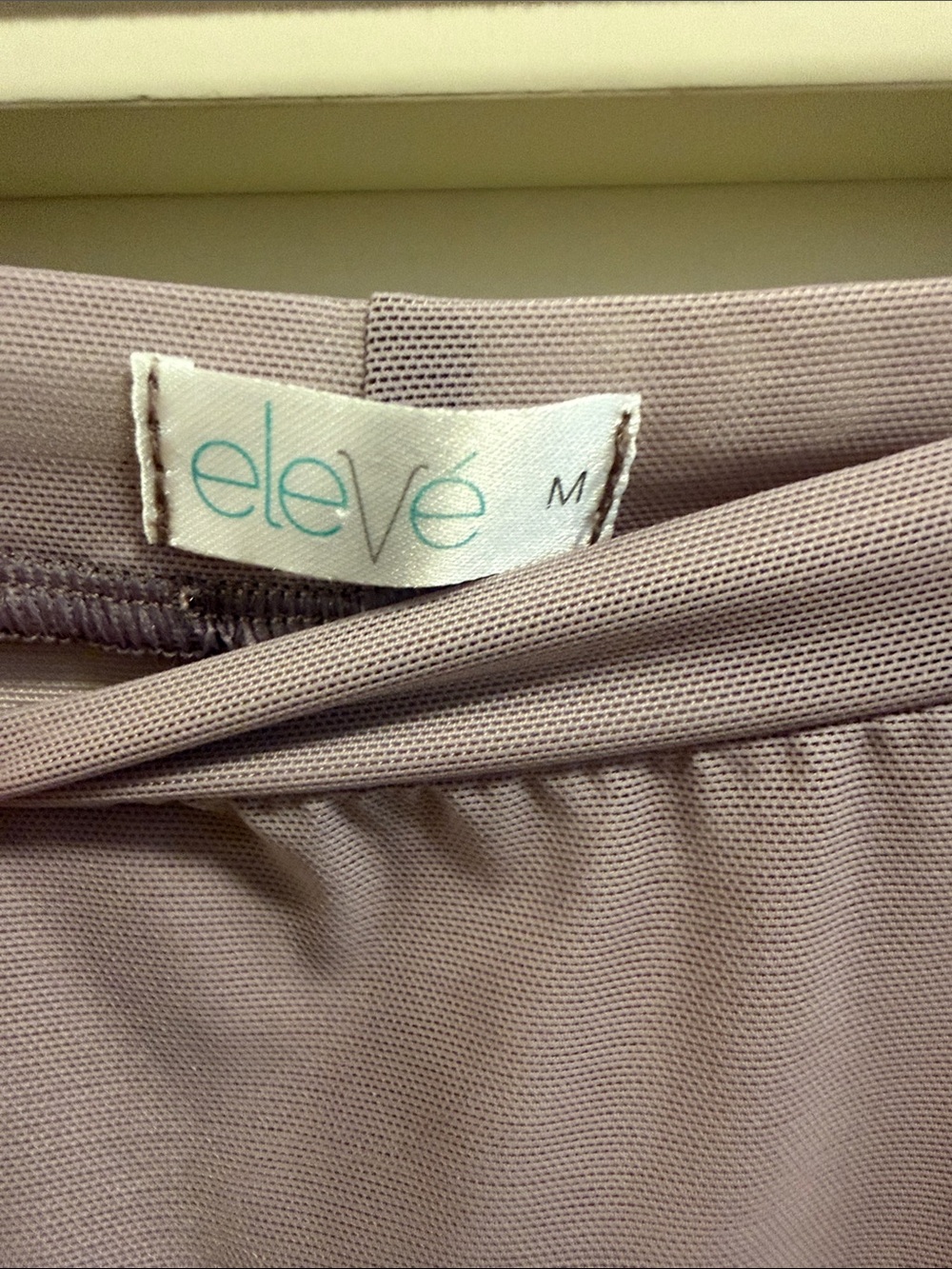 Eleve Tulip Nirvana Skirt Size Medium - Picture 2 of 3